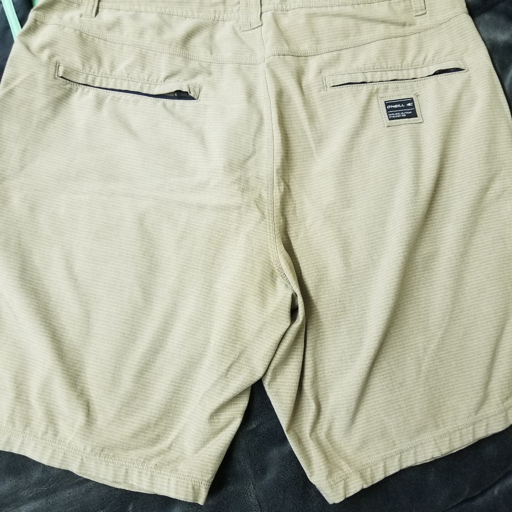 O'Neil mens hybrid walk shorts..36